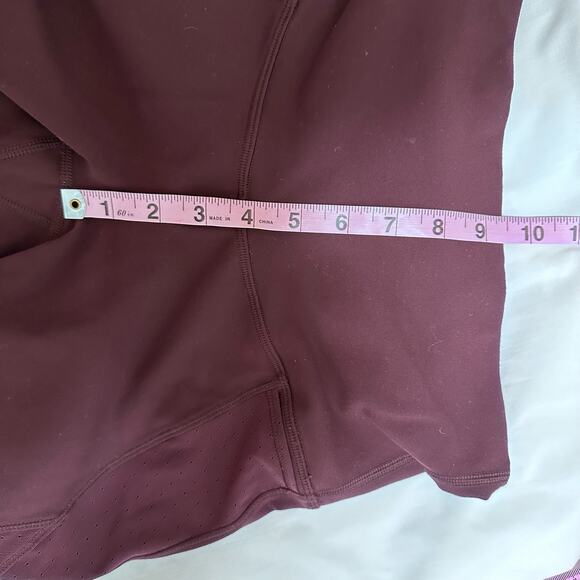 Lululemon size 4 Wunder Under Leggings Hi-Rise Laser Cut Bordeaux Drama - Picture 8 of 9